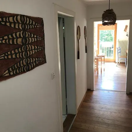 아파트 Charmante Altbau-dg-wohnung