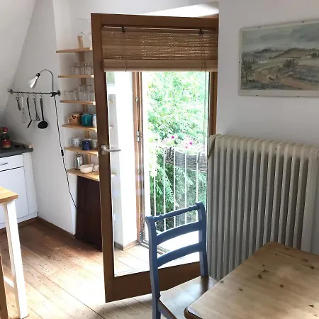 Lejlighed Charmante Altbau-dg-wohnung München
